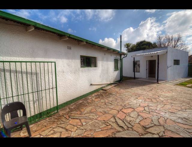 3 BEDROOM HOUSE FOR SALE IN CRESSLAWN